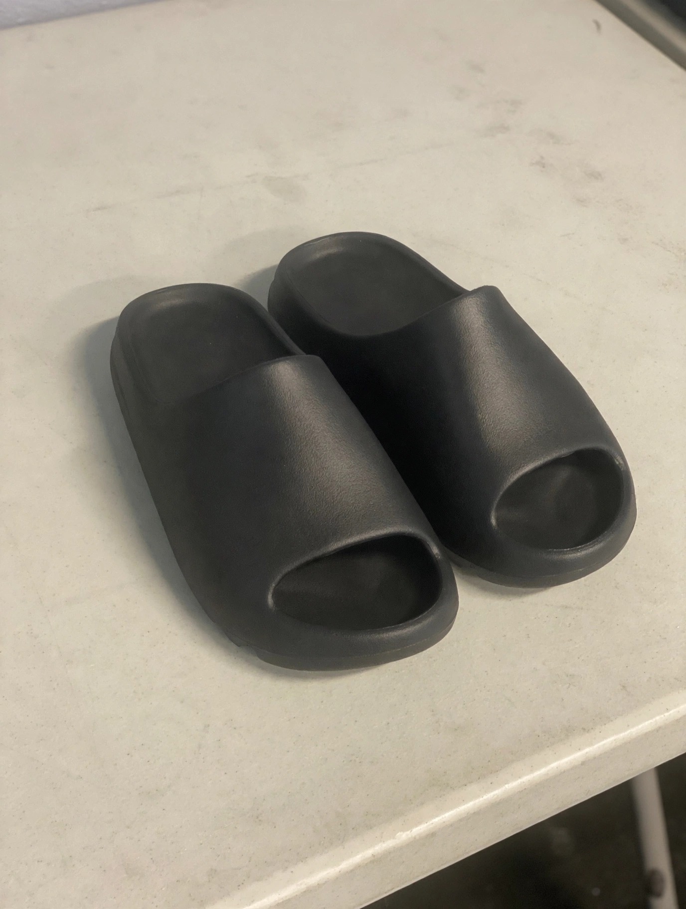 Pair of black YS-01 Onyx slides